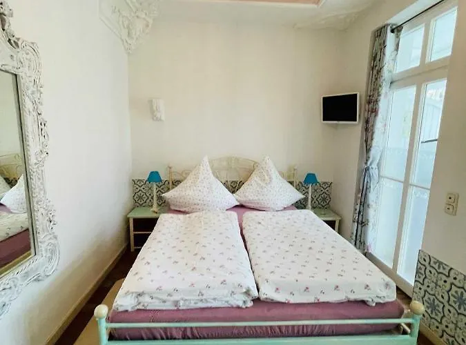 Waldrose Apartment
